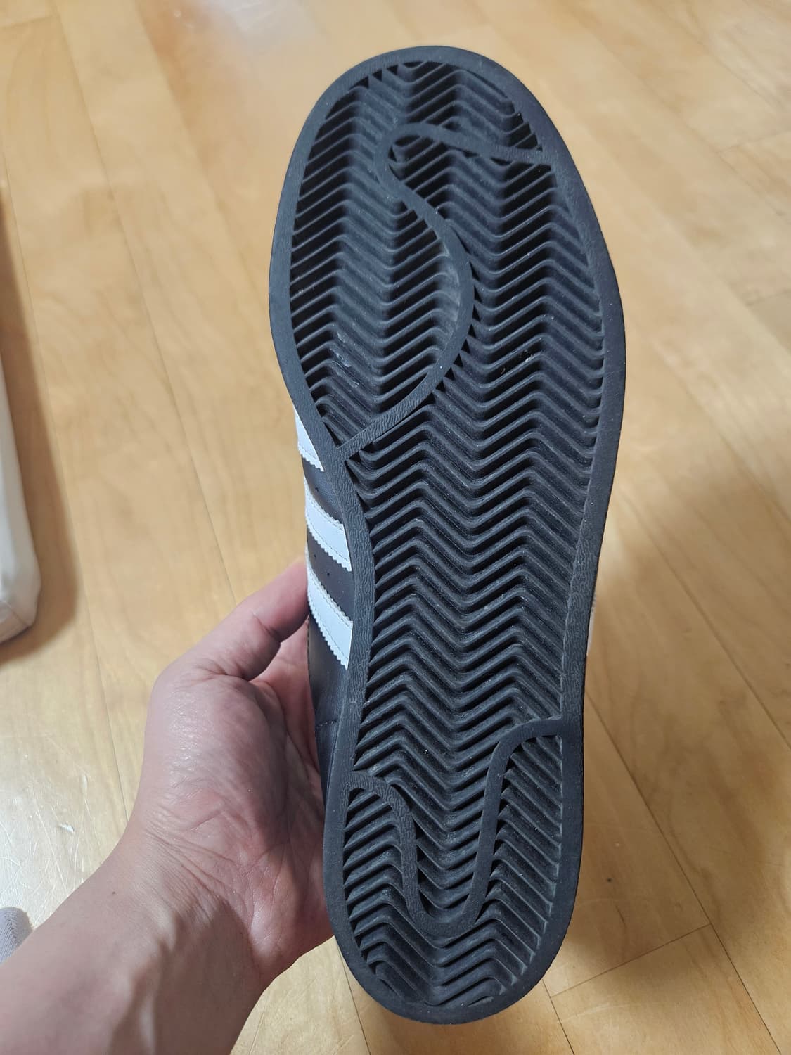 아디다스 슈퍼스타 블랙 화이트 검흰 265 (새상품급/S급/상태 최상) 상품이미지6