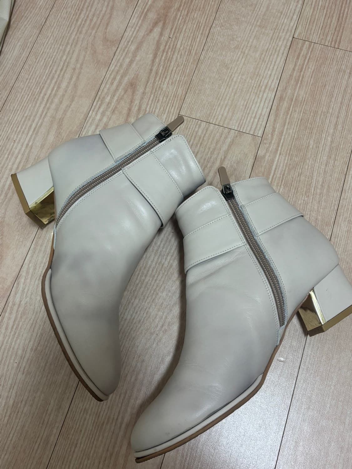 [미소페] 아이보리 앵클부츠 (240/4cm) 상품이미지3