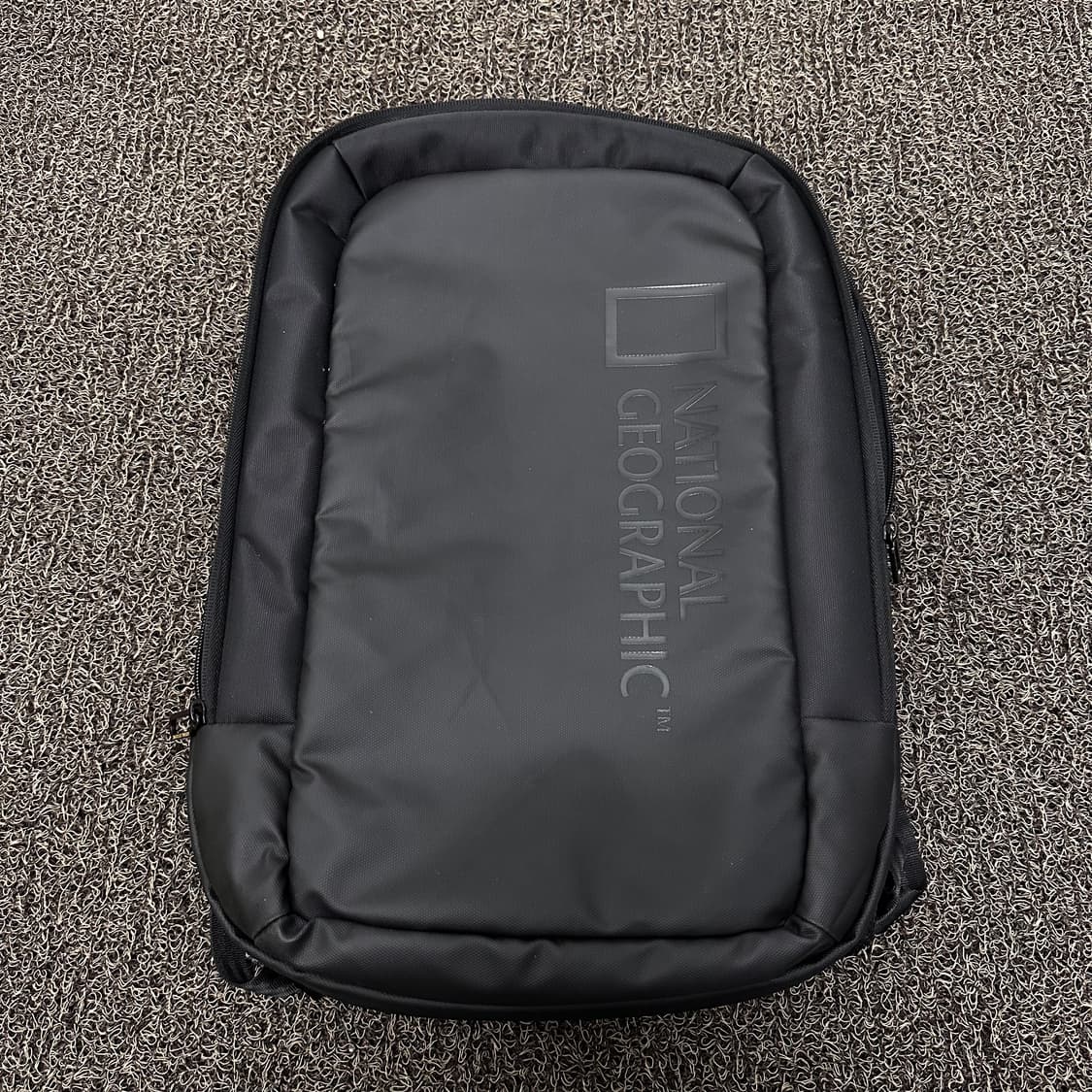 내셔널지오그래픽 심포니 백팩 블랙 상품이미지1