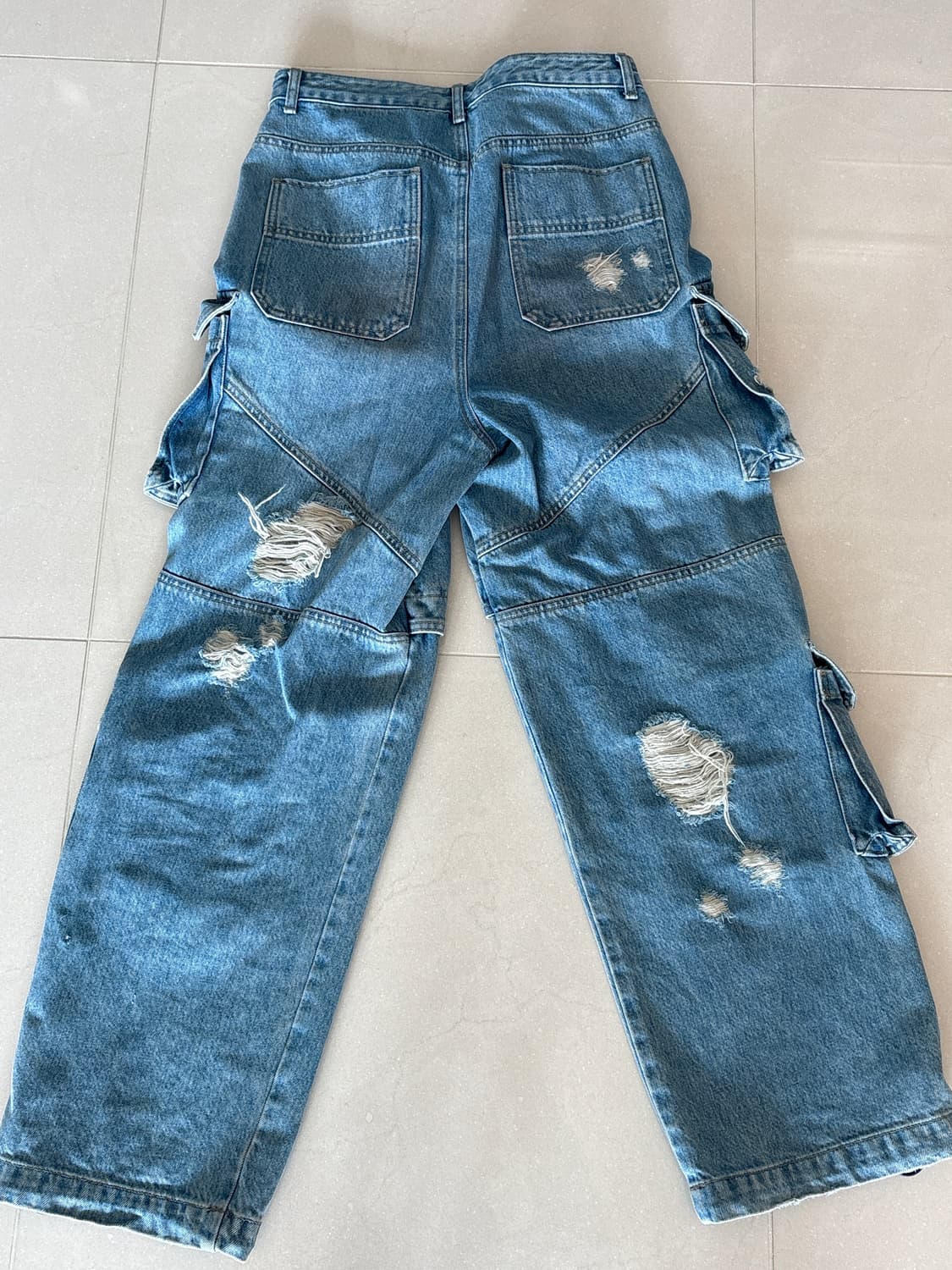 [44 size] 준지 23ss 컬렉션 데미지 카고 멀티 포켓 데님 팬츠 상품이미지2