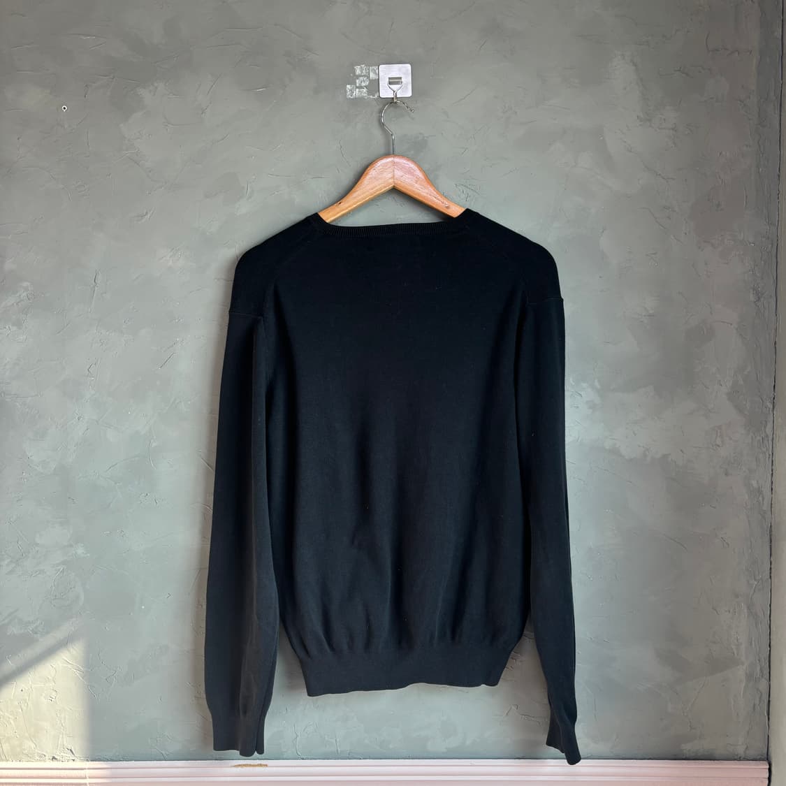 폴로 랄프로렌 피마코튼 브이넥 니트 블랙 상품이미지4