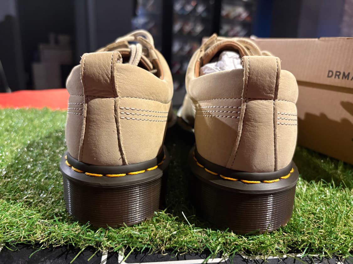 [새상품/270] 닥터마틴 로웰 정가이하 판매 상품이미지5