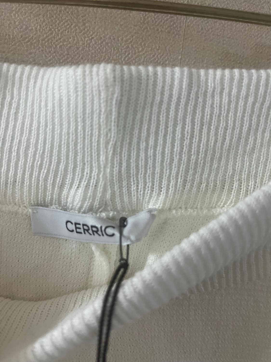 세릭 CERRIC front cut-out knit pants 상품이미지9