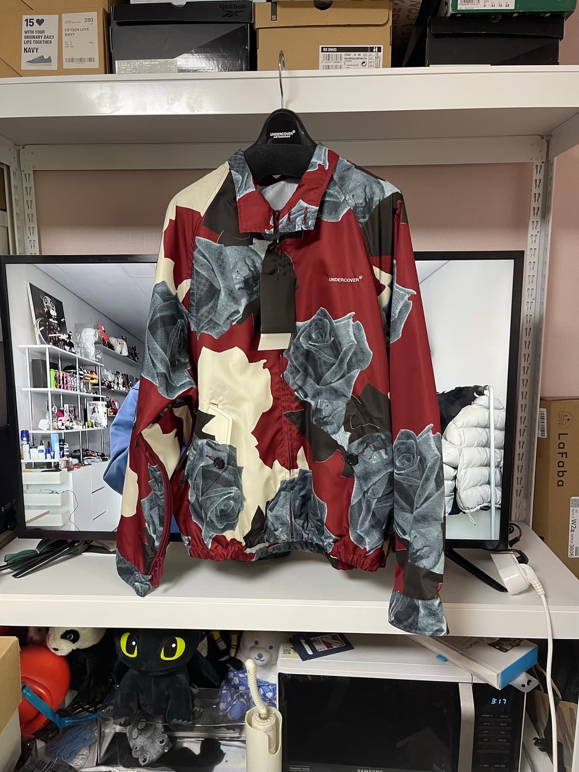 언더커버 로즈 패턴 바람막이 상품이미지1