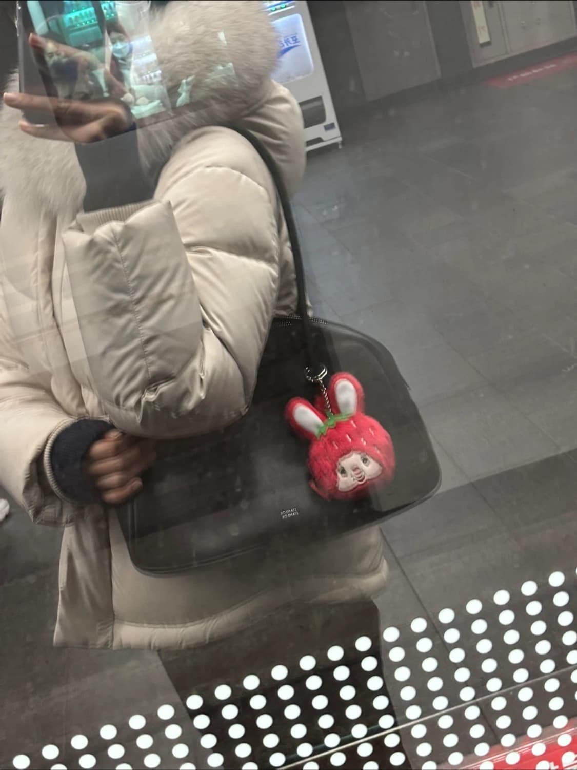 몬치치 치무탄 한정 딸기 캐릭터 파우치 키링 인형 상품이미지1