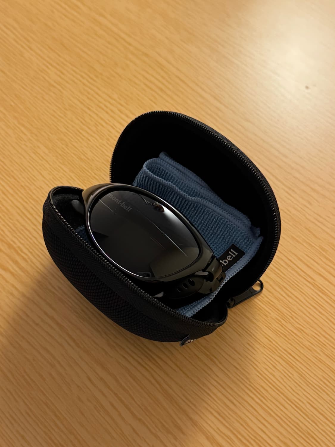 몽벨 트래킹 선글라스 블랙 상품이미지1