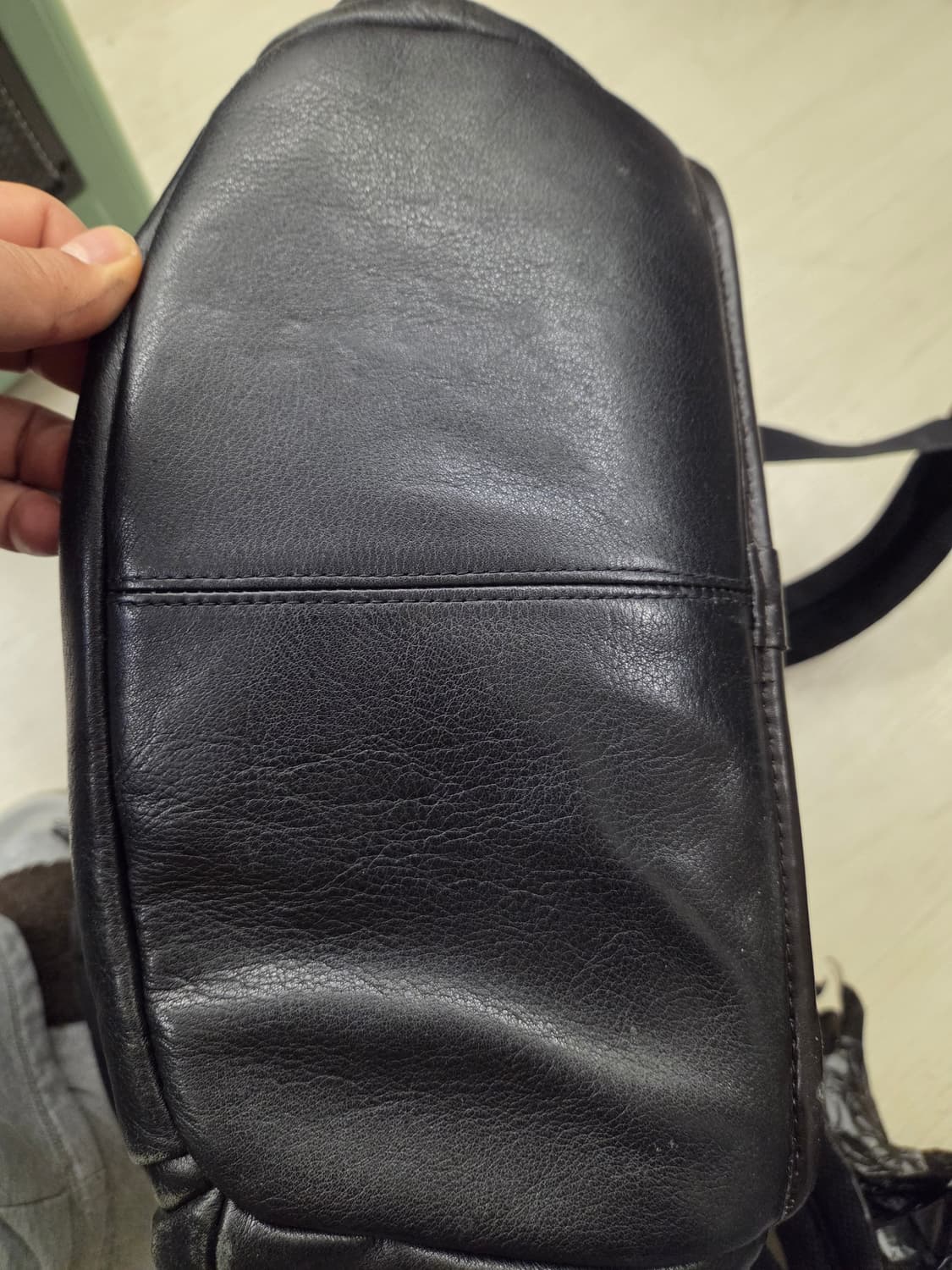 투미 가죽 블랙 백팩 상품이미지8