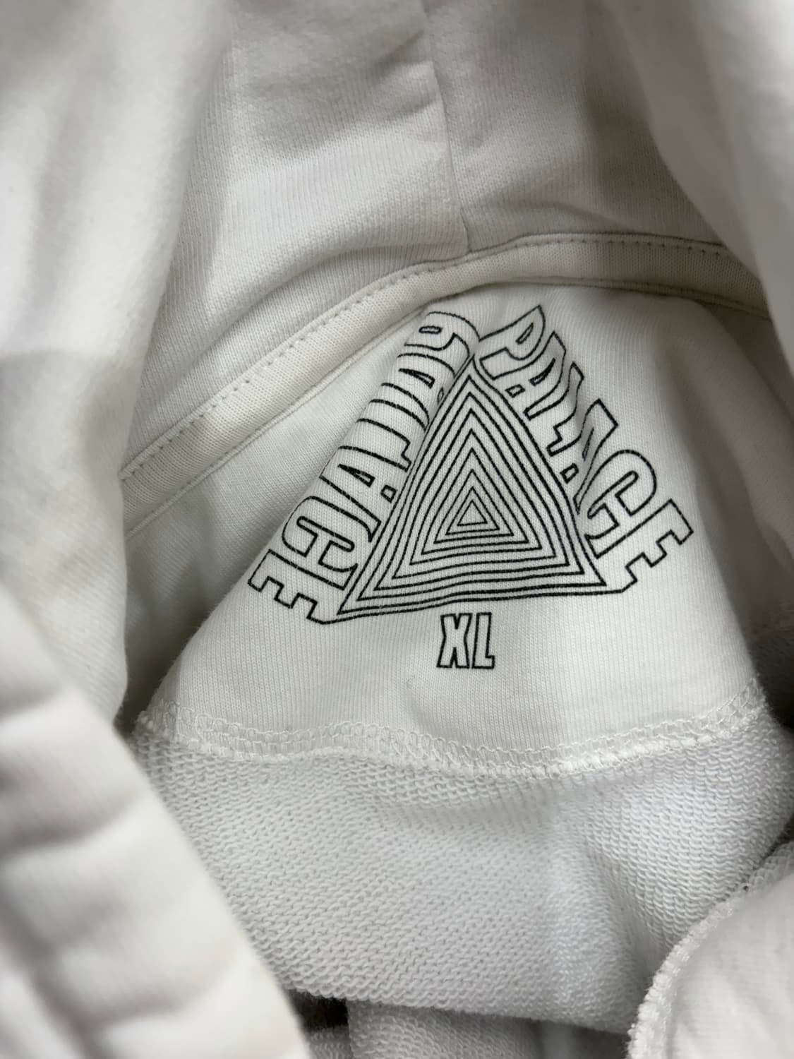 팔라스 화이트 트라이퍼그 후드티 상품이미지7