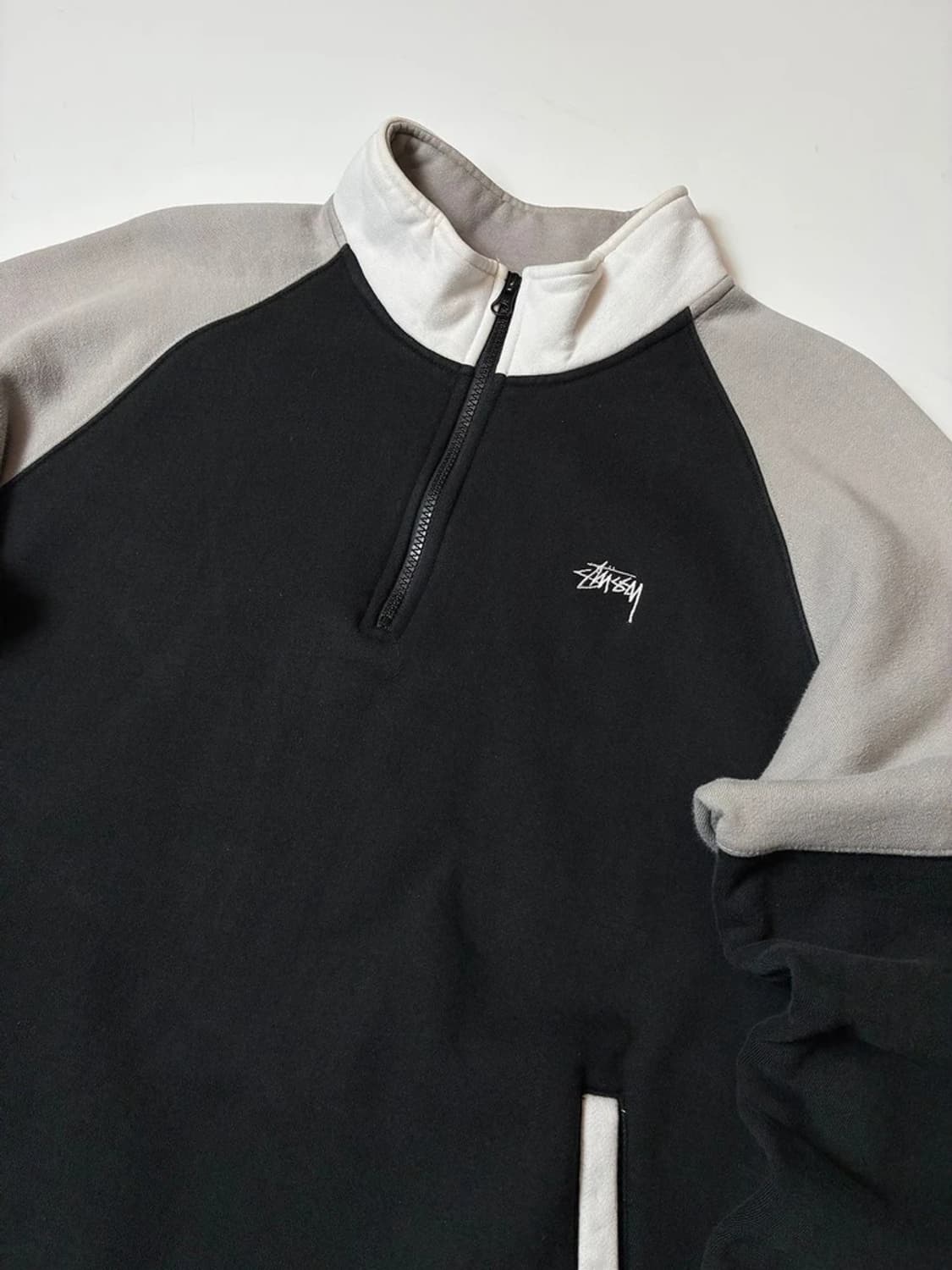 스투시 배색 반집업 트랙탑 맨투맨 PN9328 상품이미지2