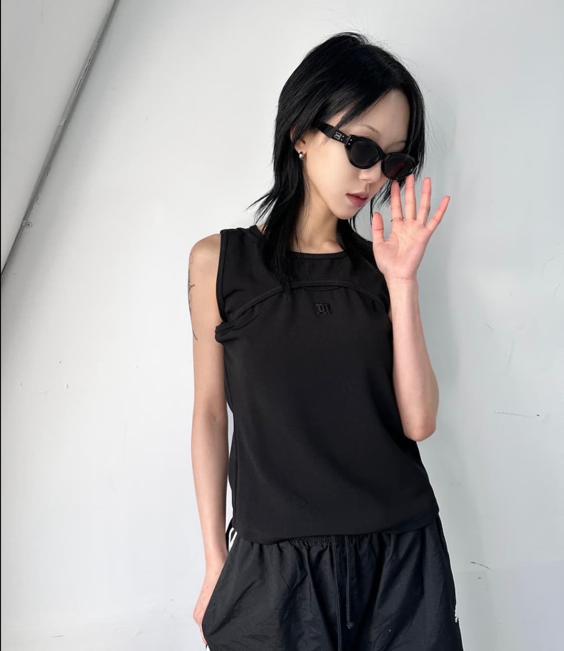 미스비헤이브 져지 슬리브리스 탑 상품이미지4