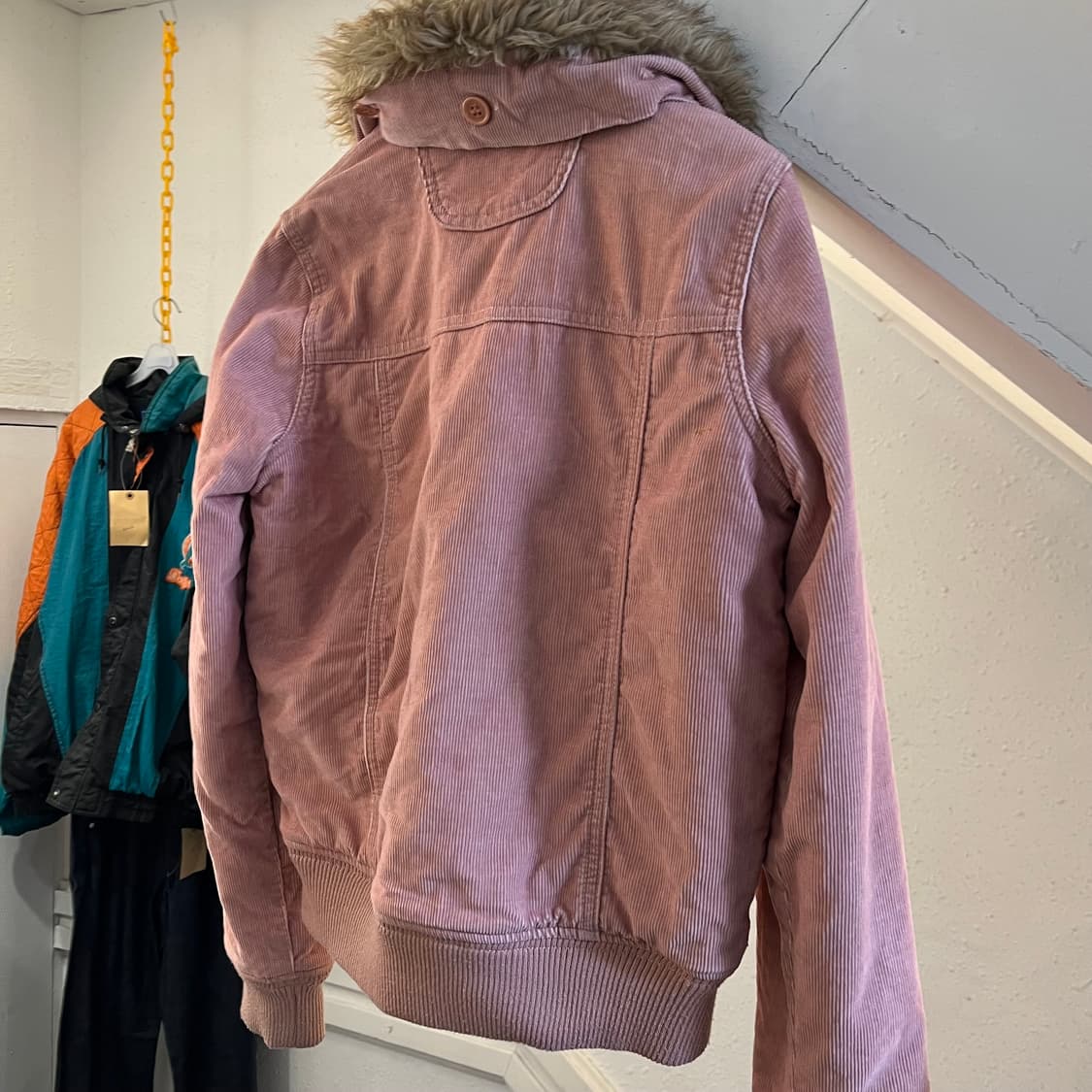 아베크롬비 코듀로이 울프조 카라 핑크 와이투케이 상품이미지5