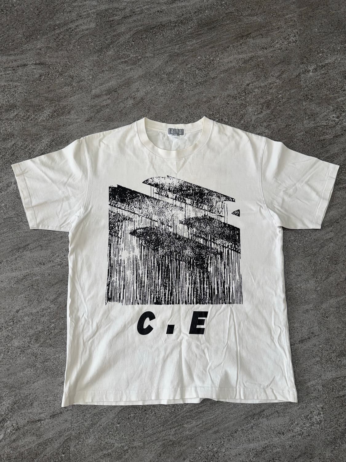 카브엠트 반팔 판매합니다. 상품이미지1