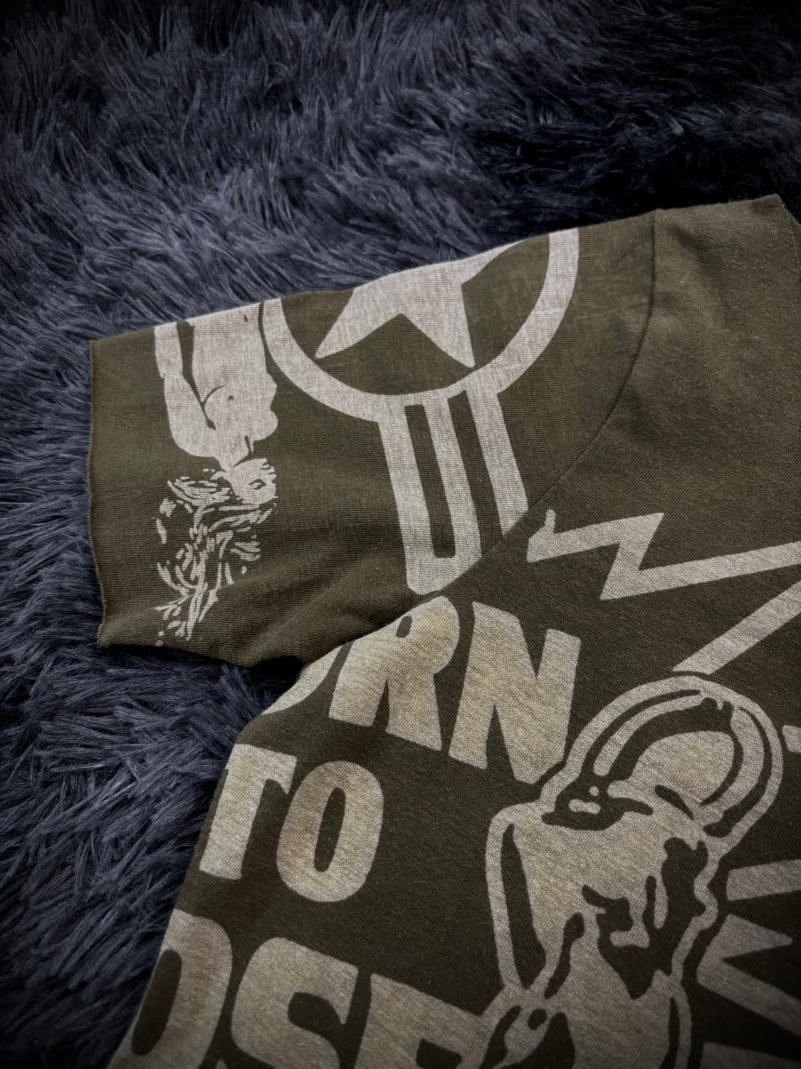 Hysteric glamour 90’s 카키 트라이벌페이스 반팔 티셔츠 상품이미지6