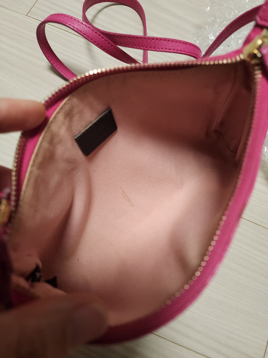 펜디 가쥐 미니 크로스백  상품이미지7