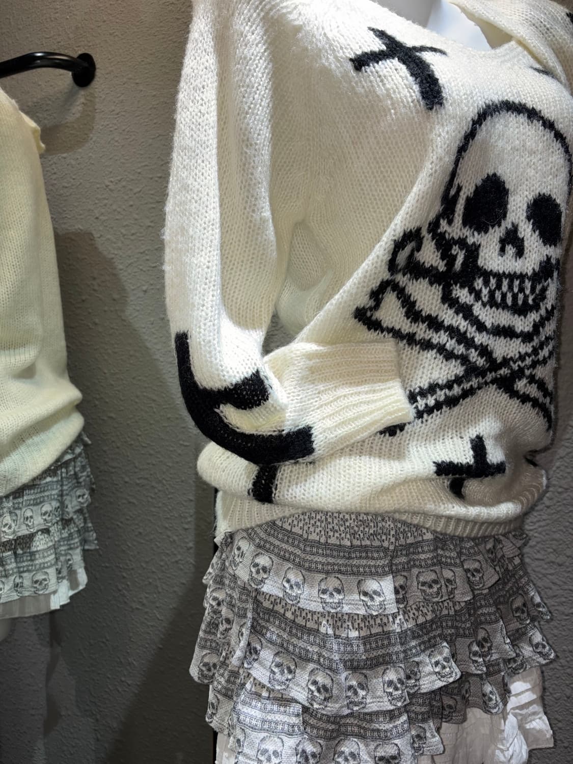 빈티지 펑크 브이넥 니트 상품이미지6