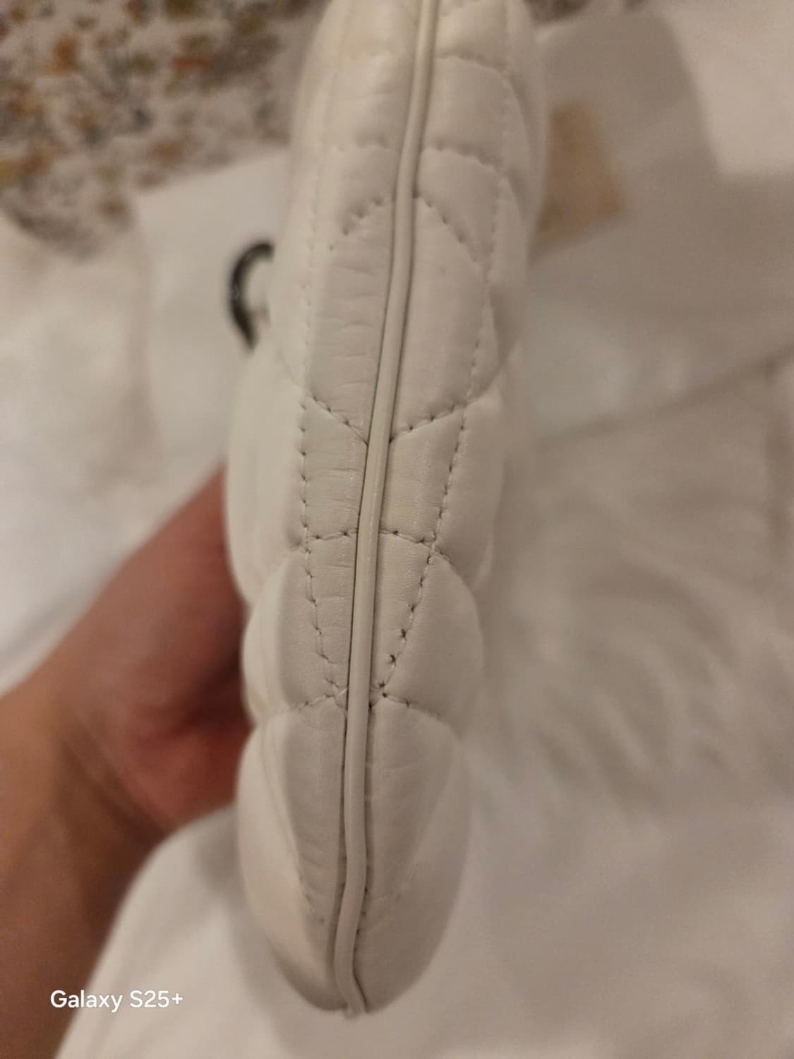 디올 카로 튤립  2022년 시즌백 상품이미지8