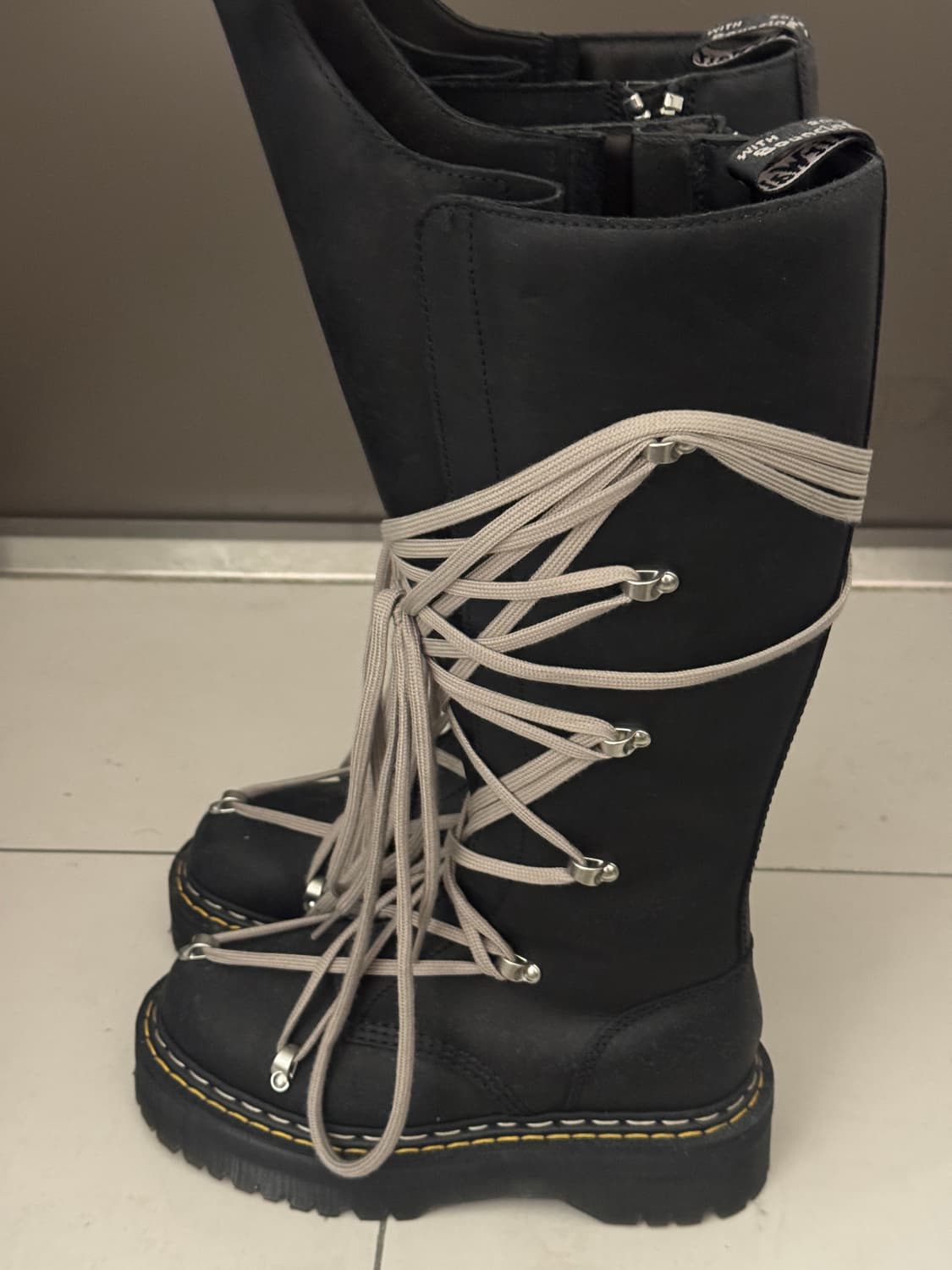 [UK5] 닥터마틴 x 릭 오웬스 1B60 쿼드 솔 펜탈레이스 부츠 블랙 상품이미지4