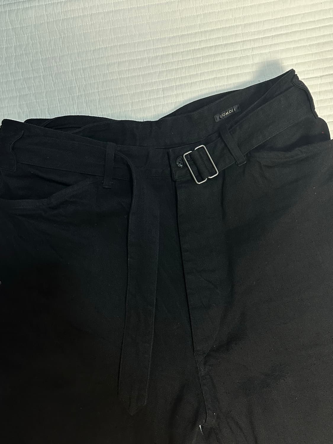 코모리 블랙 데님 벨티드 팬츠 2사이즈 상품이미지1