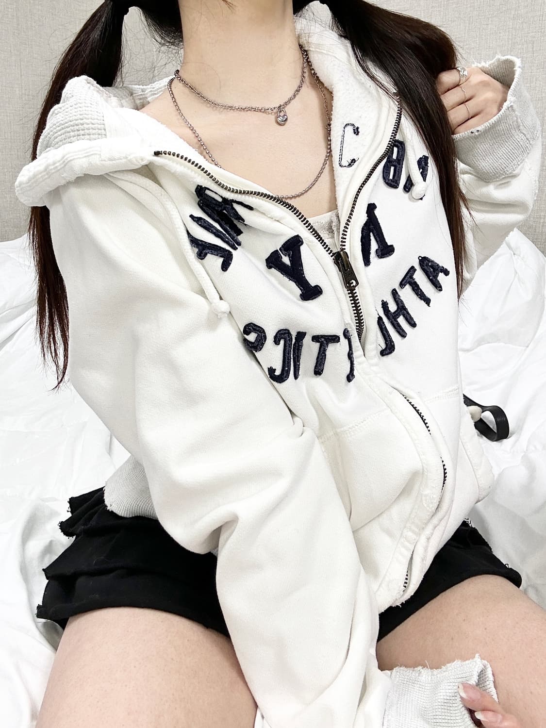 아베크롬비 빅로고 화이트 후드집업 상품이미지5