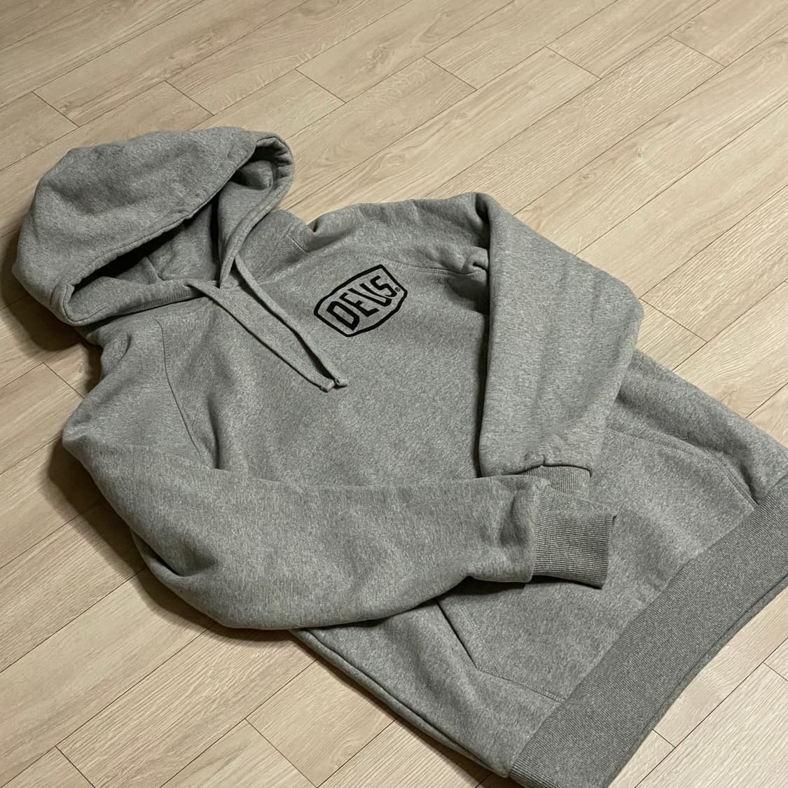 거의새것) 데우스 엑스 마키나 후드티 상품이미지2