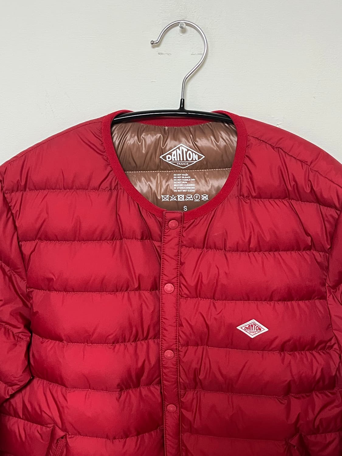 단톤 경량패딩 레드 S size 상품이미지2