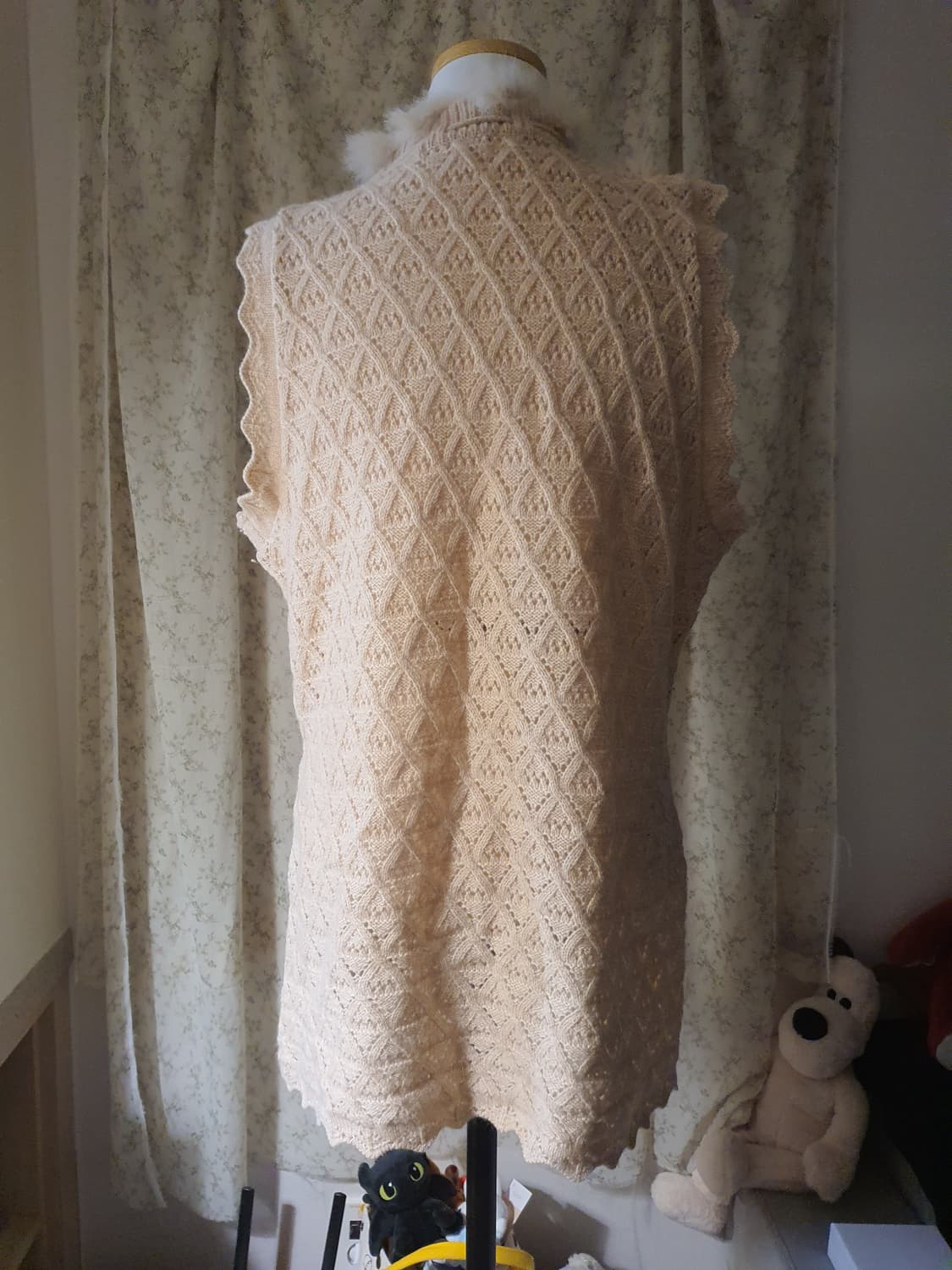 [모리걸] 레이스 펀칭 니트 조끼 블라우스 상품이미지2