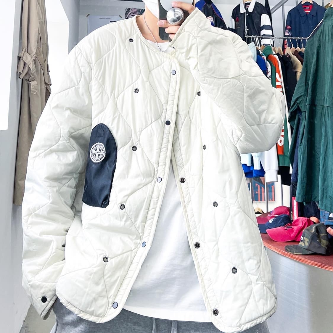 스톤 아일랜드 컴파스 로고 화이트 실버 라이너 자켓 상품이미지2