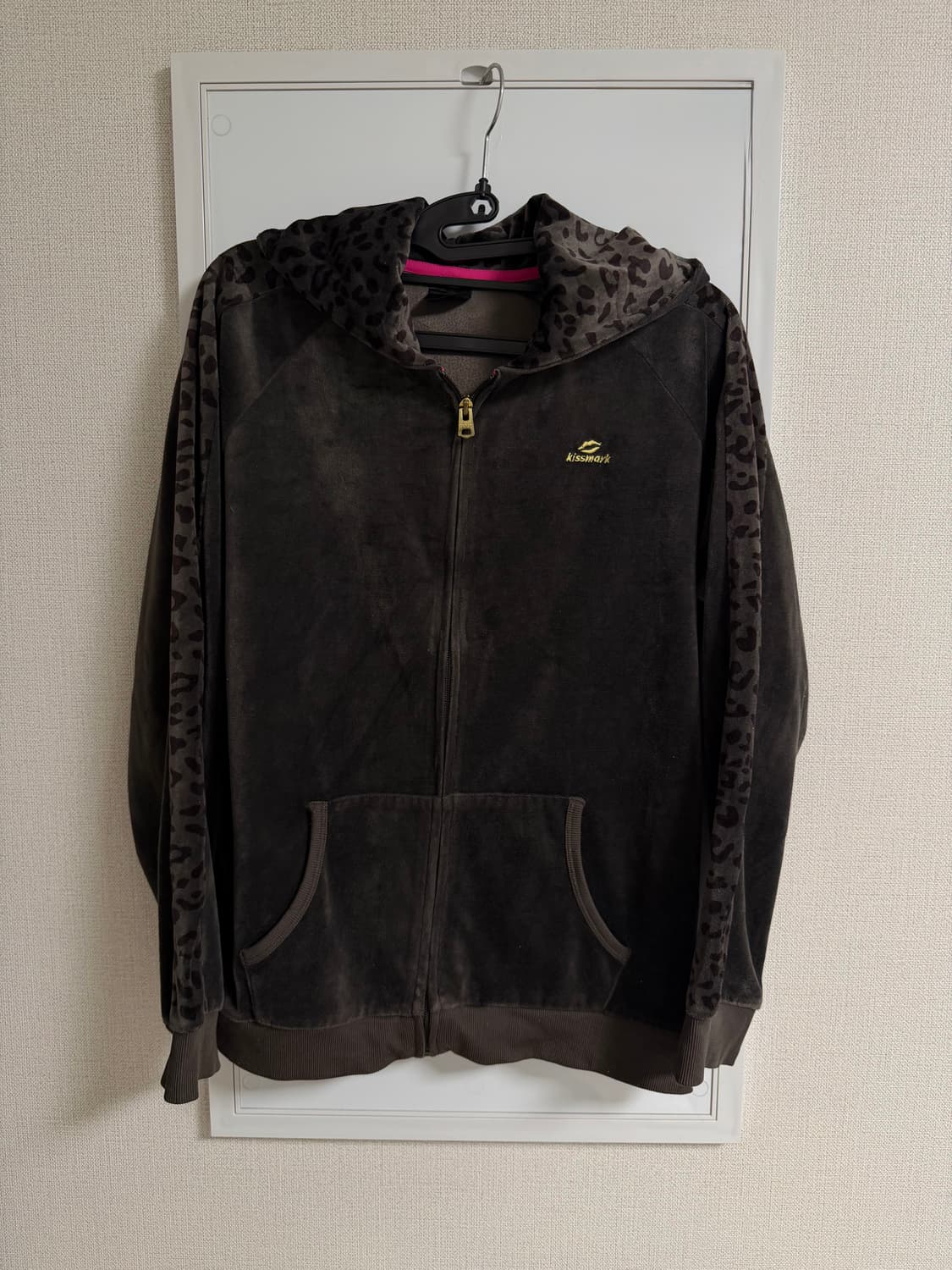 kissmark vintage 레오파드 벨벳 후드집업 상품이미지1