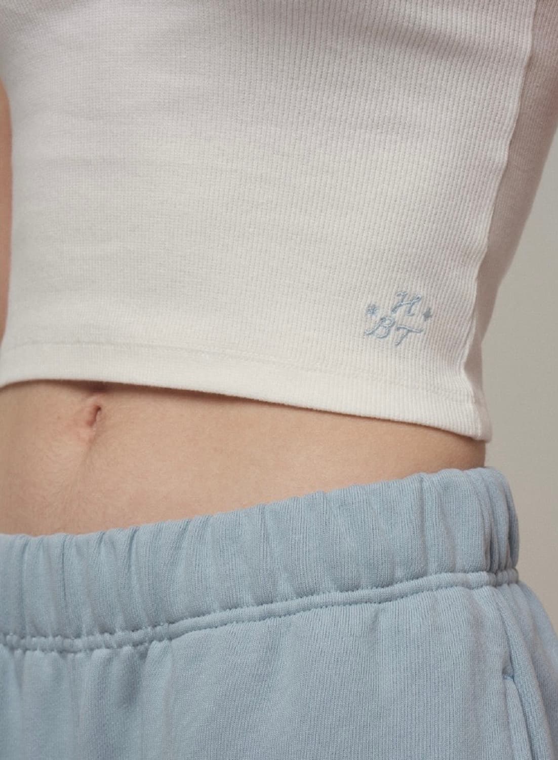 홈바디띵즈 Baby Crop Top Ivory 상품이미지2