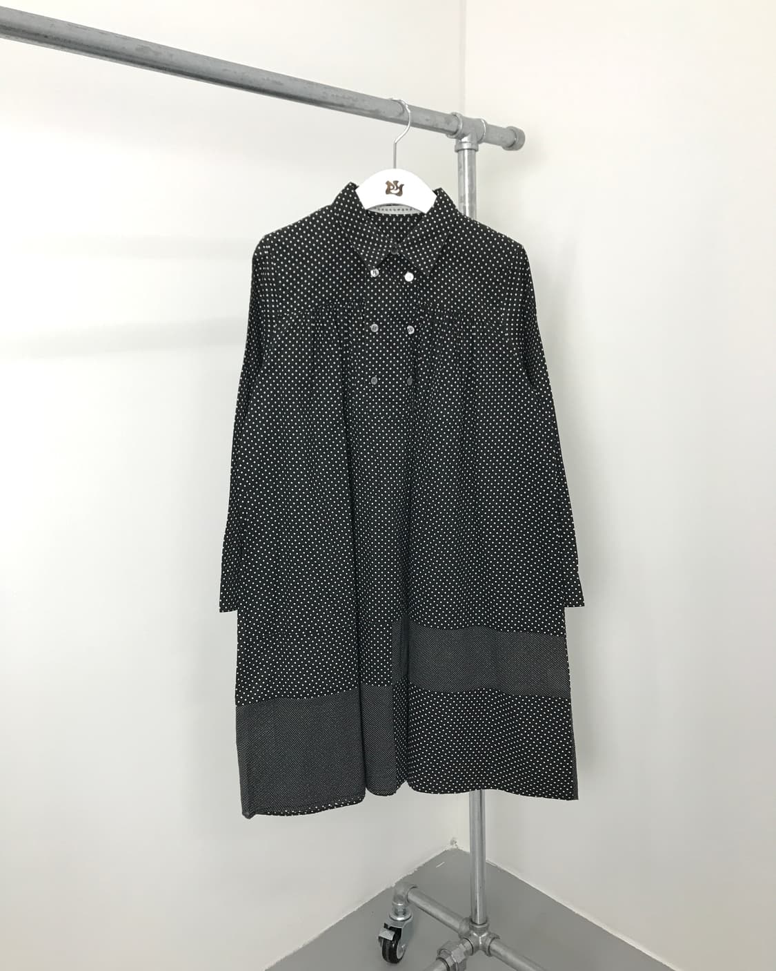 Sunao kuwahara Black Dot Long Shirt 상품이미지1