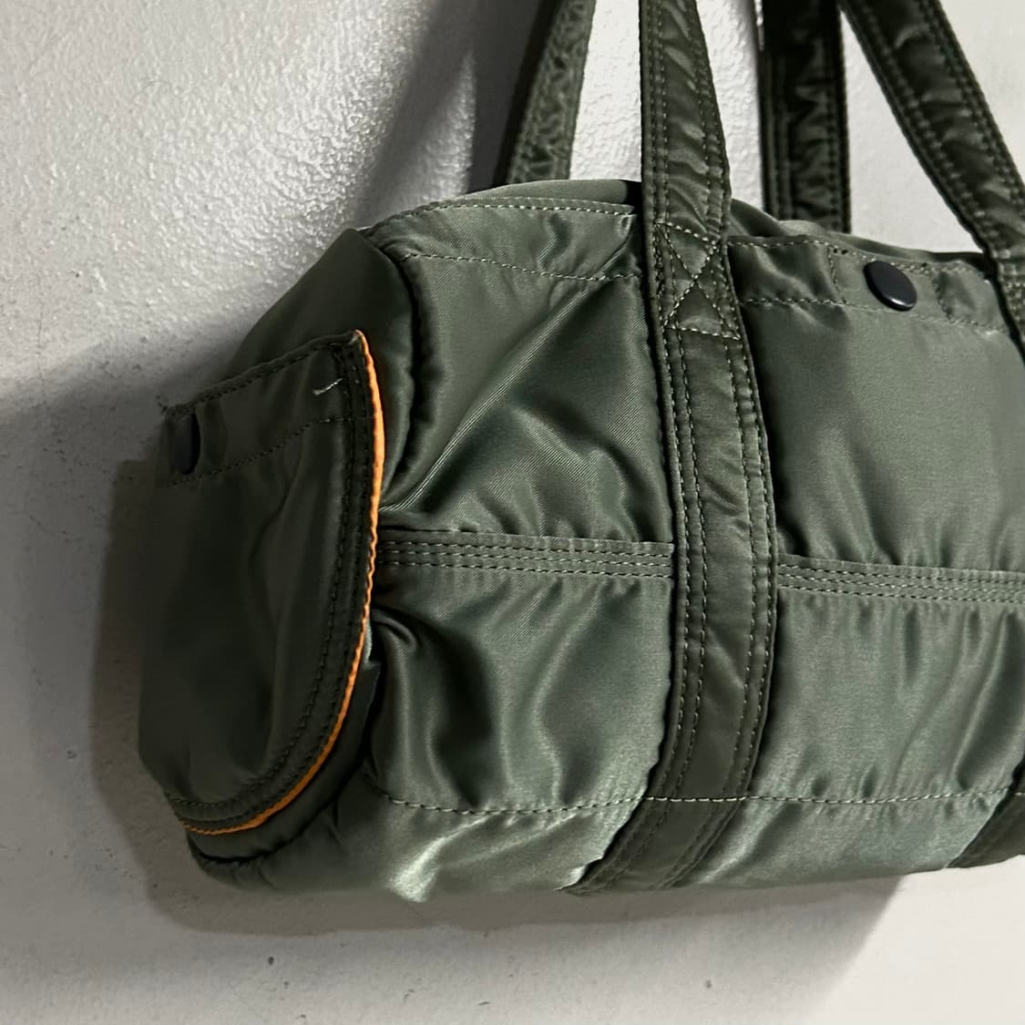 PORTER glossy cylinder mini bag khaki 상품이미지2