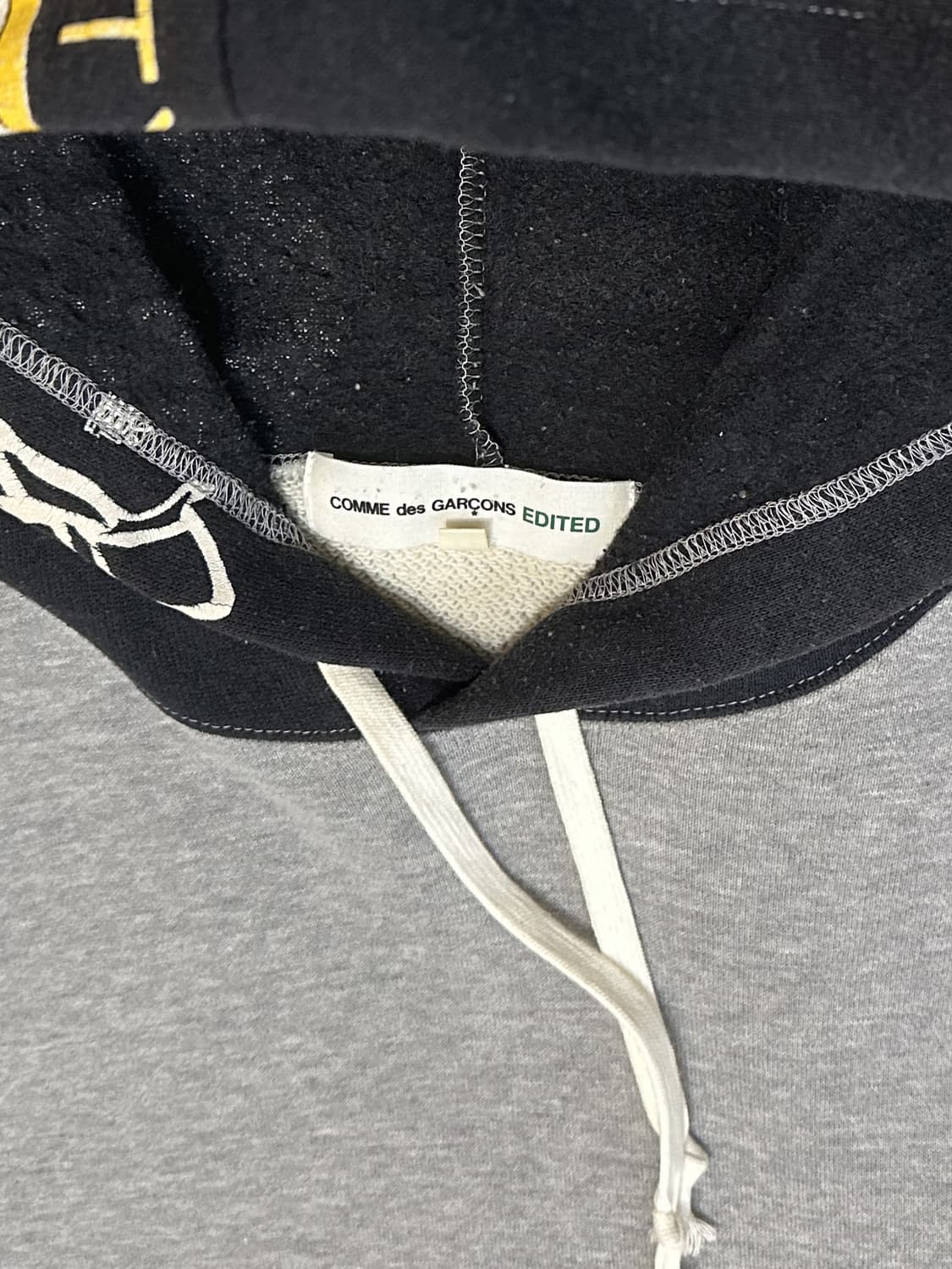 꼼데가르송 에디티드 후드 상품이미지3
