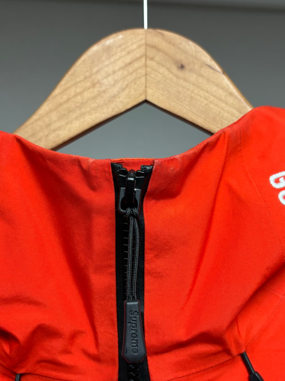 슈프림 고어텍스 테이프드 심 쉘 자켓 오렌지 L 상품이미지4