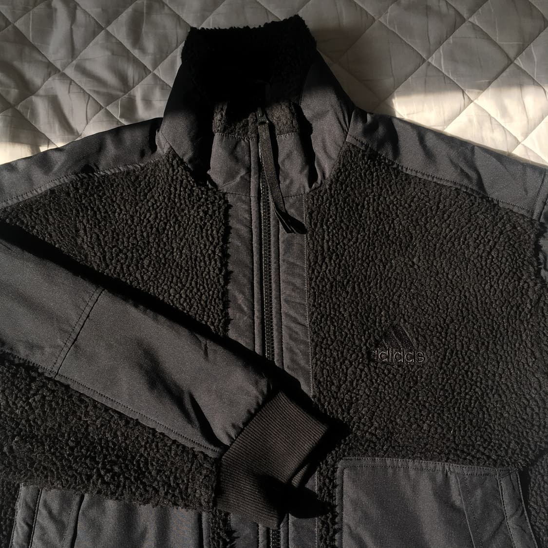 아디다스 플리스 봄버재킷 상품이미지4