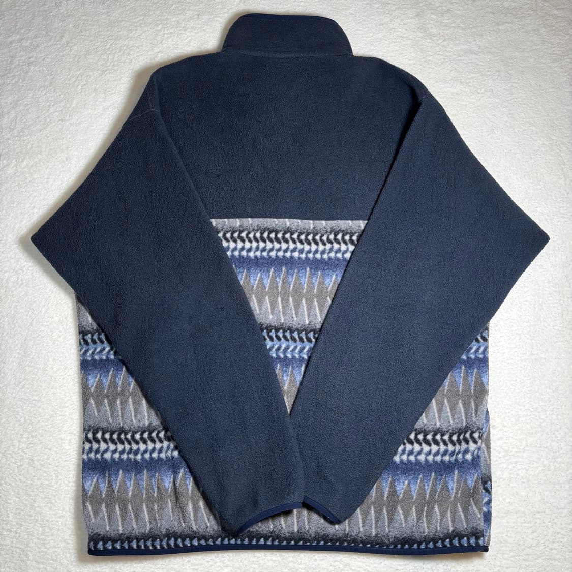 17FW 파타고니아 신칠라 스냅-T 네이비/블루 하프 아즈텍 패턴 상품이미지8