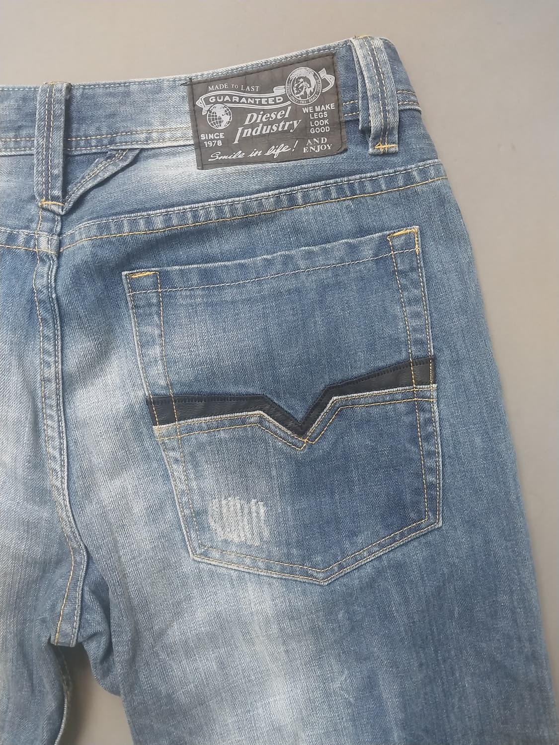 [34] 디젤 데미지 레귤러 스트레이트진 청바지 상품이미지9