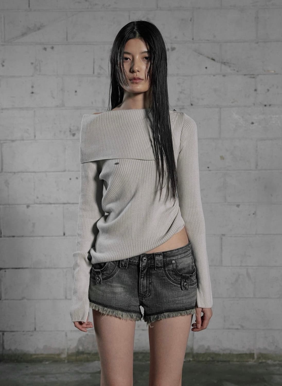 보헴서 오픈카라 언발란스 니트 상품이미지1