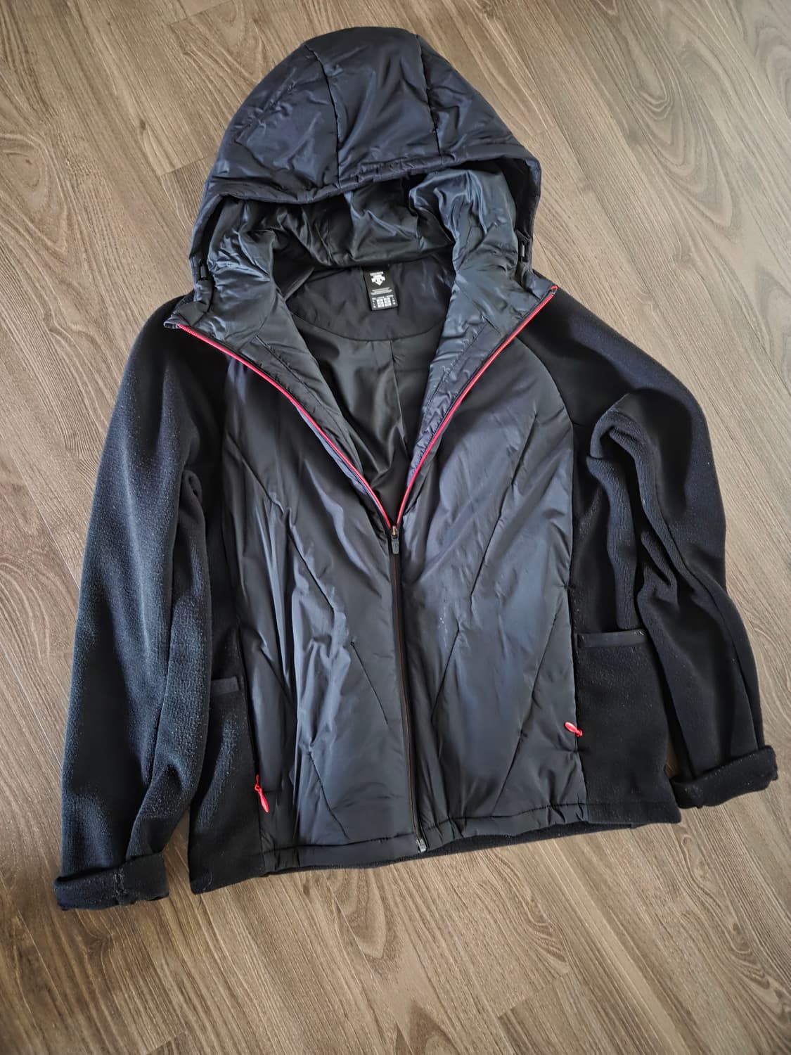 데상트 경량패딩 상품이미지1