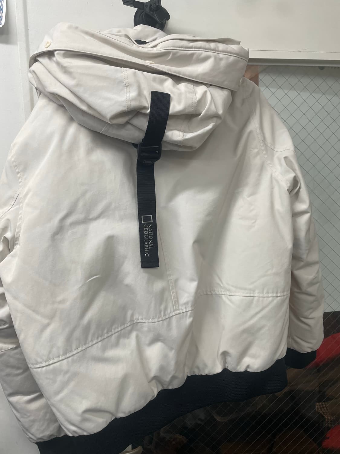 네셔널지오그래픽 숏패딩 s 상품이미지4