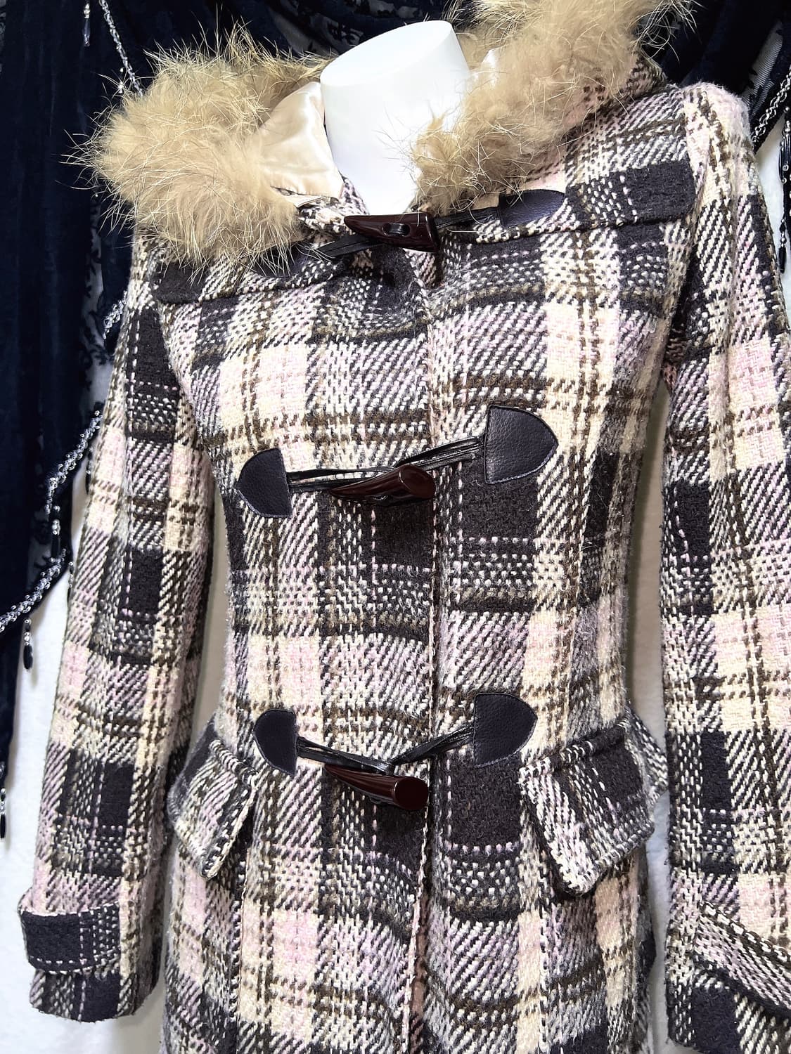 세실맥비 딸초 라떼갸루 로맨틱 로걀 하치 핀터깔 후드퍼 체크 떡볶이코트 상품이미지8