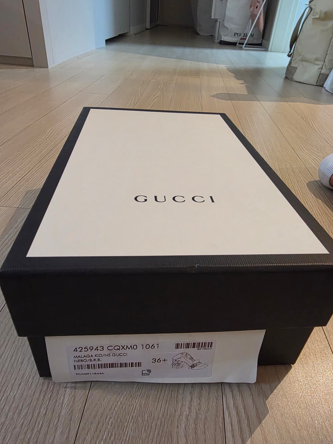 구찌 마몬트 진주 로퍼 블랙 36.5 상품이미지8