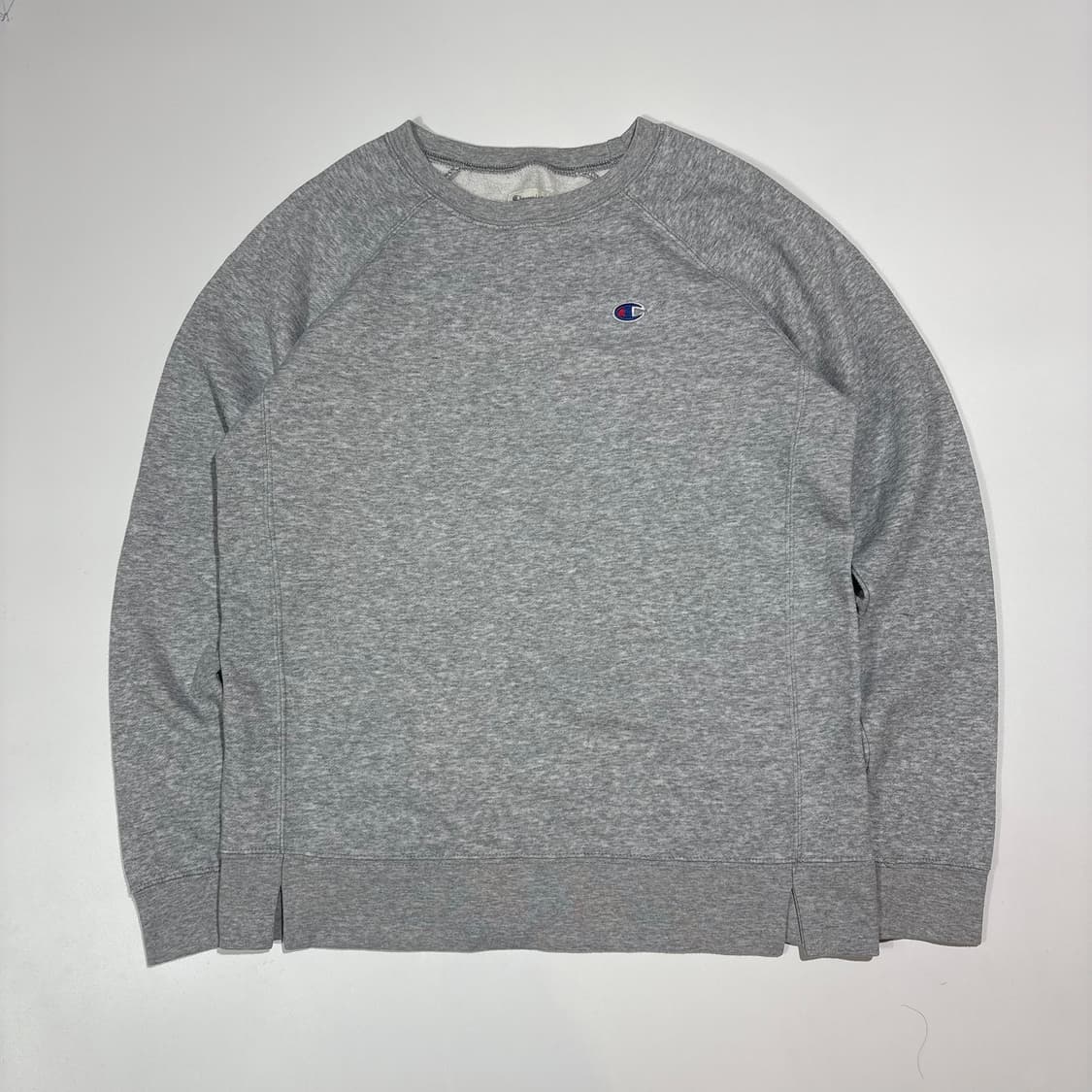 챔피온 그레이 로고 맨투맨 상품이미지1