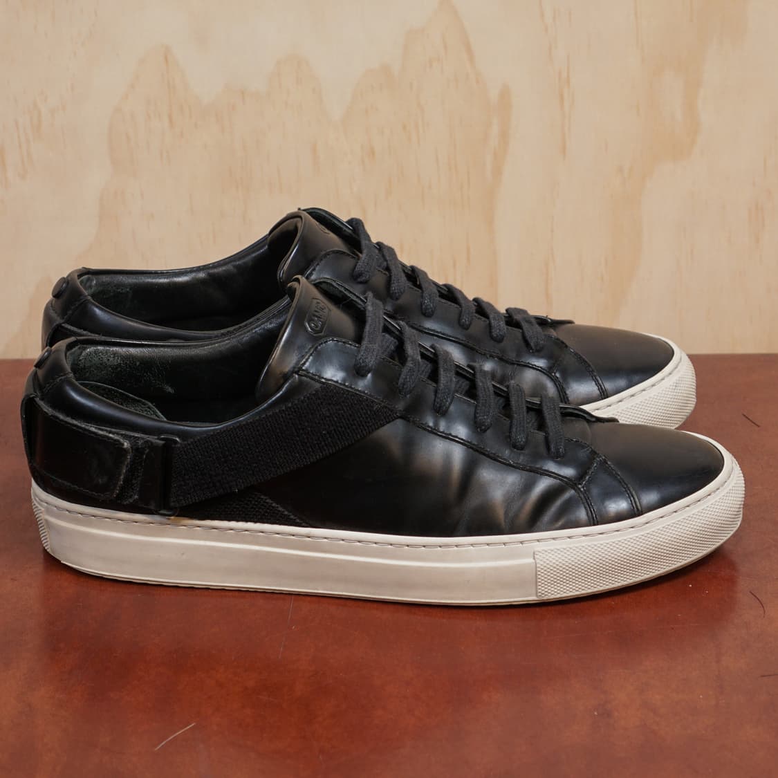 OAMC 레더 스트랩 스니커즈 상품이미지1