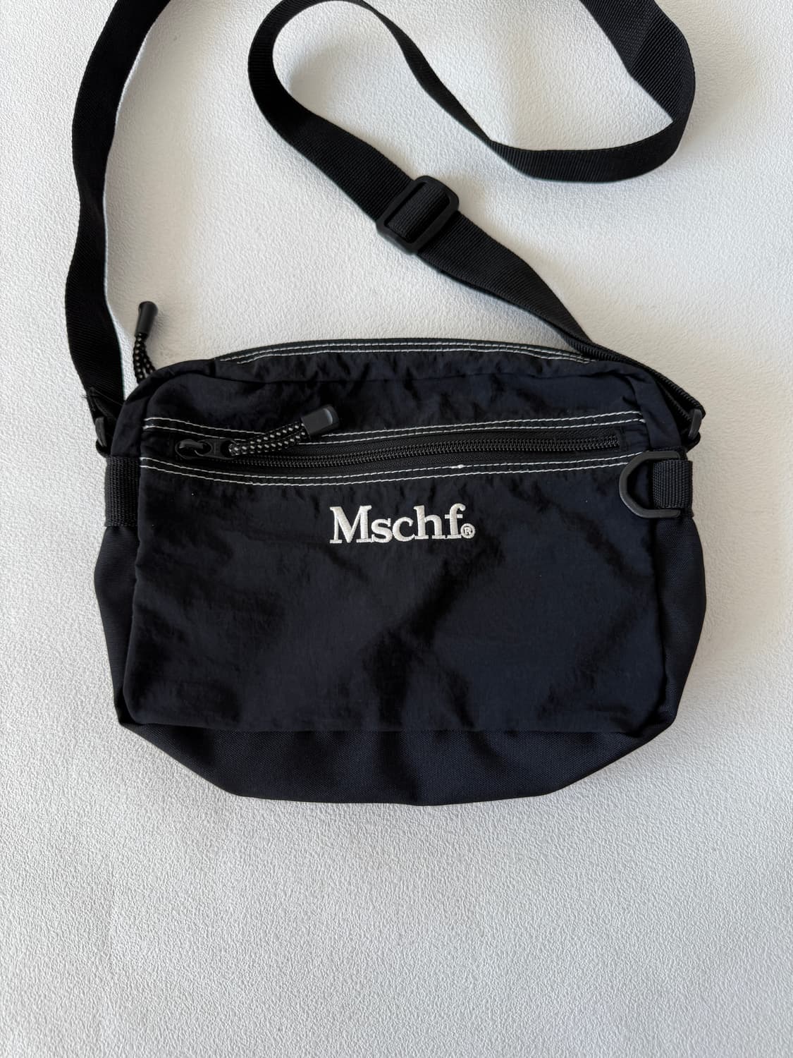 미스치프(MSCHF) 크로스백 상품이미지2