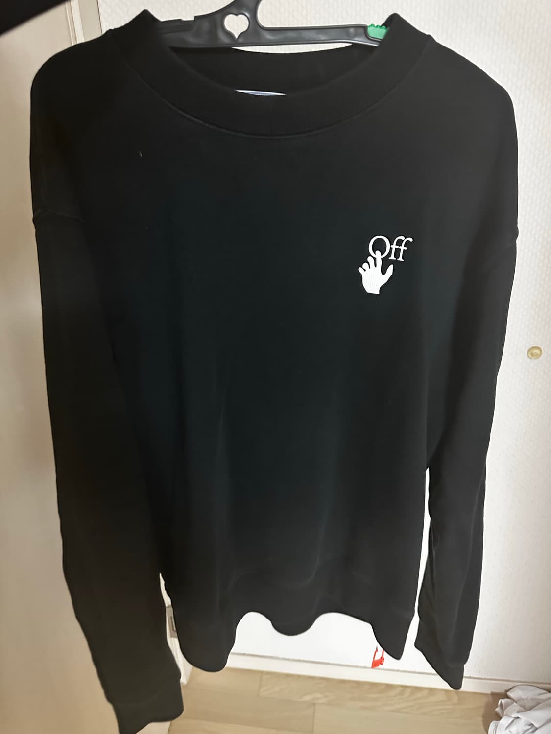 오프화이트 맨투맨 M 상품이미지3