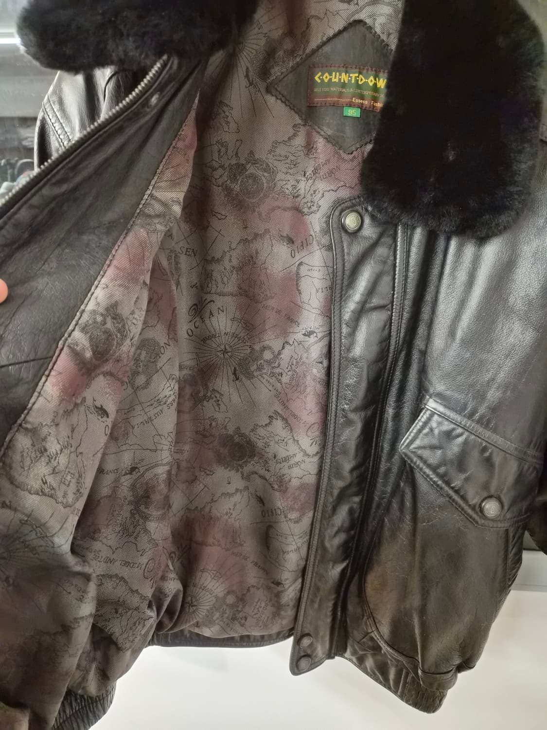 95) 카운트다운 90's 카우레더 자켓 팝니다 상품이미지4