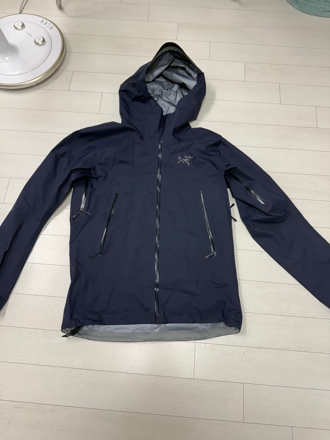 아크테릭스 베타 sl M 사이즈 블랙 사파이어  사진 찍고 절대 안입습니 상품이미지1