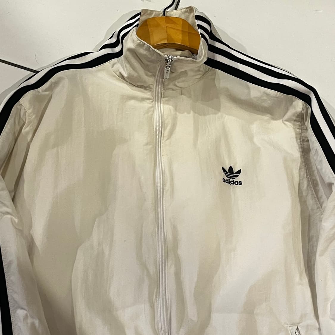 아디다스 화이트 트레포일로고 우븐 바람막이 트랙탑 상품이미지2