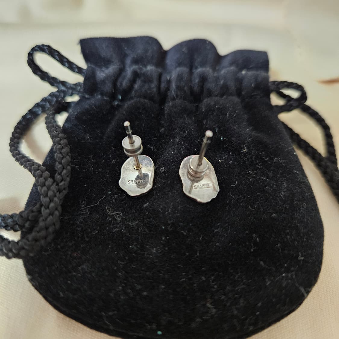 정품 베이프 사루 실버 귀걸이 상품이미지3