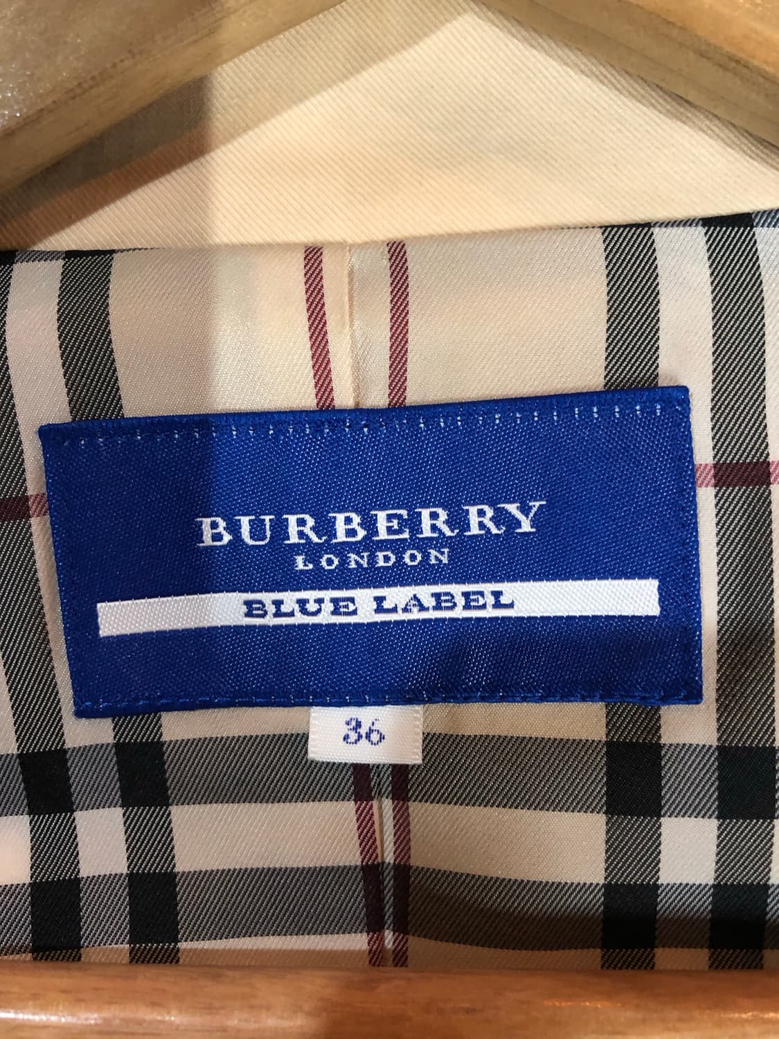 버버리 블루라벨 숏 자켓 상품이미지3